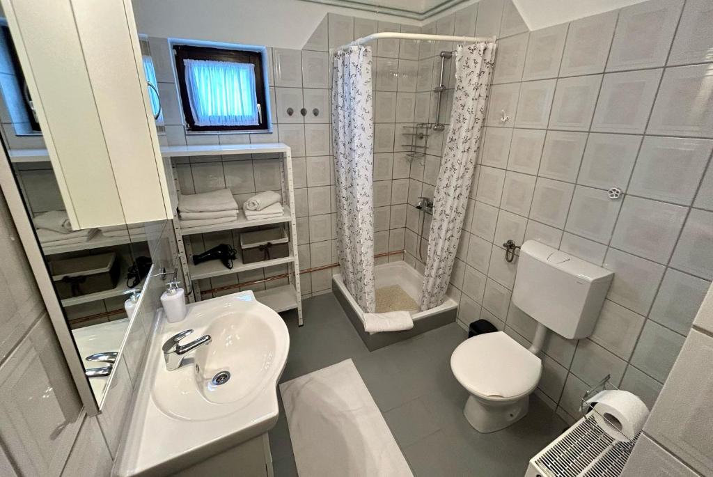 Apartment & Room Monika - 11