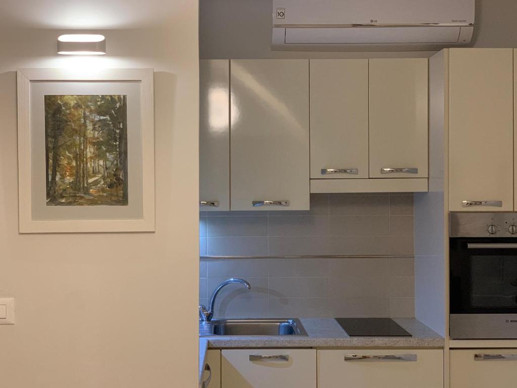 Kuchyň nebo kuchyňský kout v ubytování Rouchotas Apartments