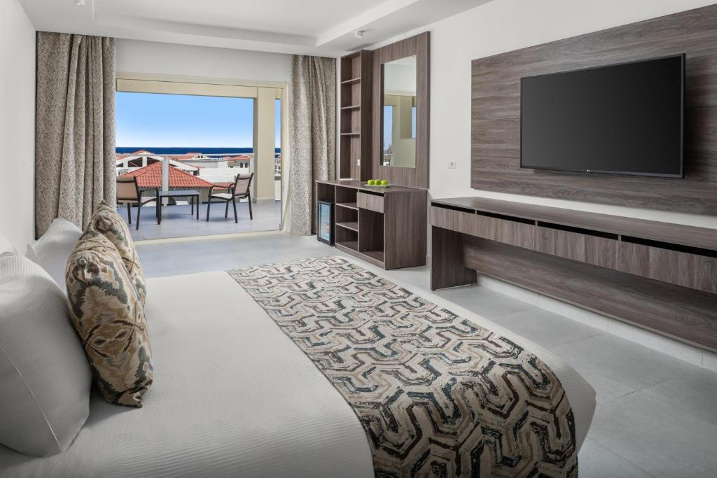 Albatros Makadi Resort - 24 HRS All Inclusive - 13