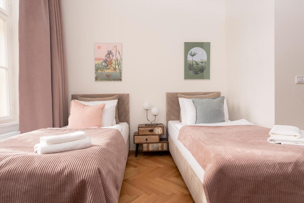 Visit Oomph Apartments - 19