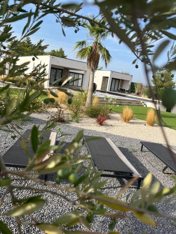 Photo de la galerie de l'établissement VILLA LUMIERE, à Nîmes