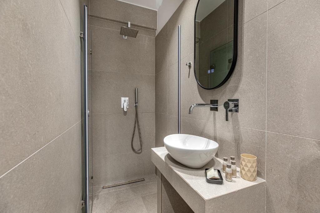 Athens Genesis Luxury Suites - 14