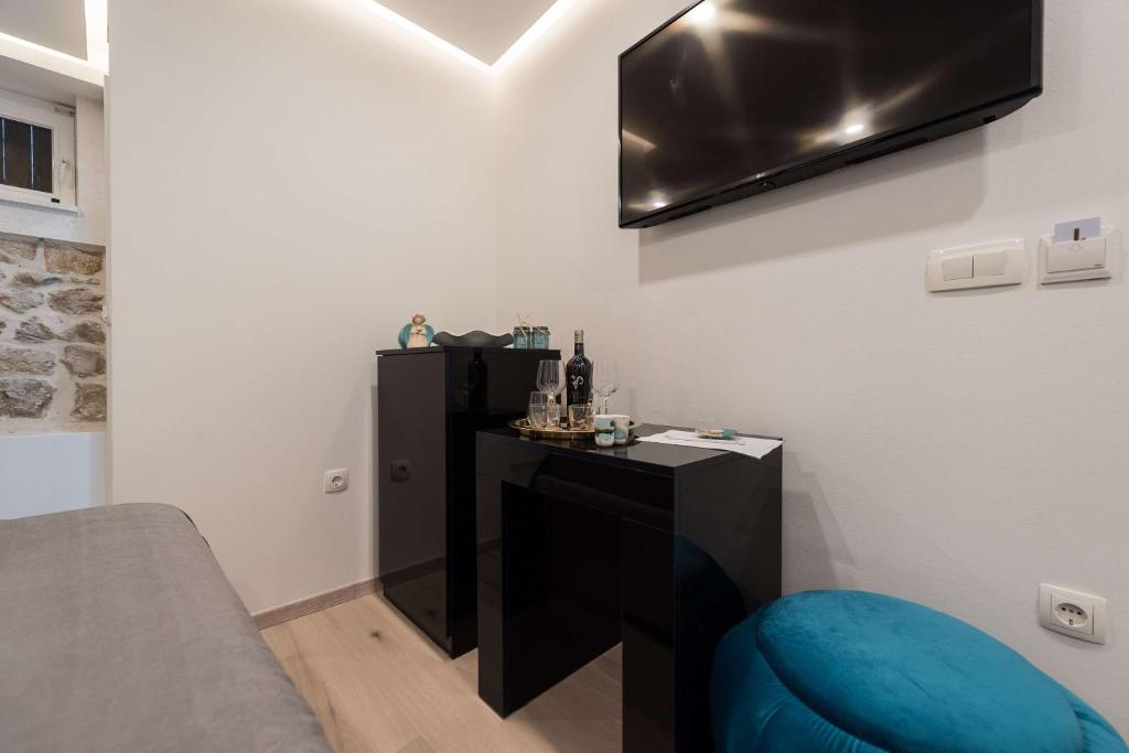 10 Heritage Rooms - 8