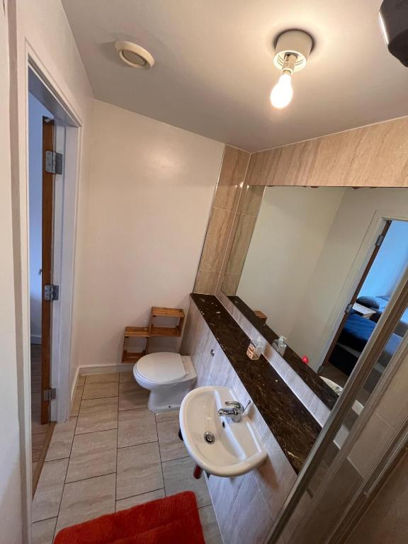 Koupelna v ubytování Superb En-suite Triple Room