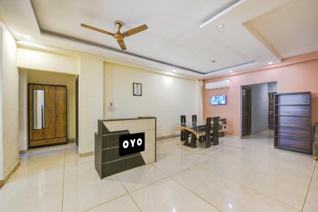 TV a/nebo společenská místnost v ubytování Hotel O Ridge Way Stays