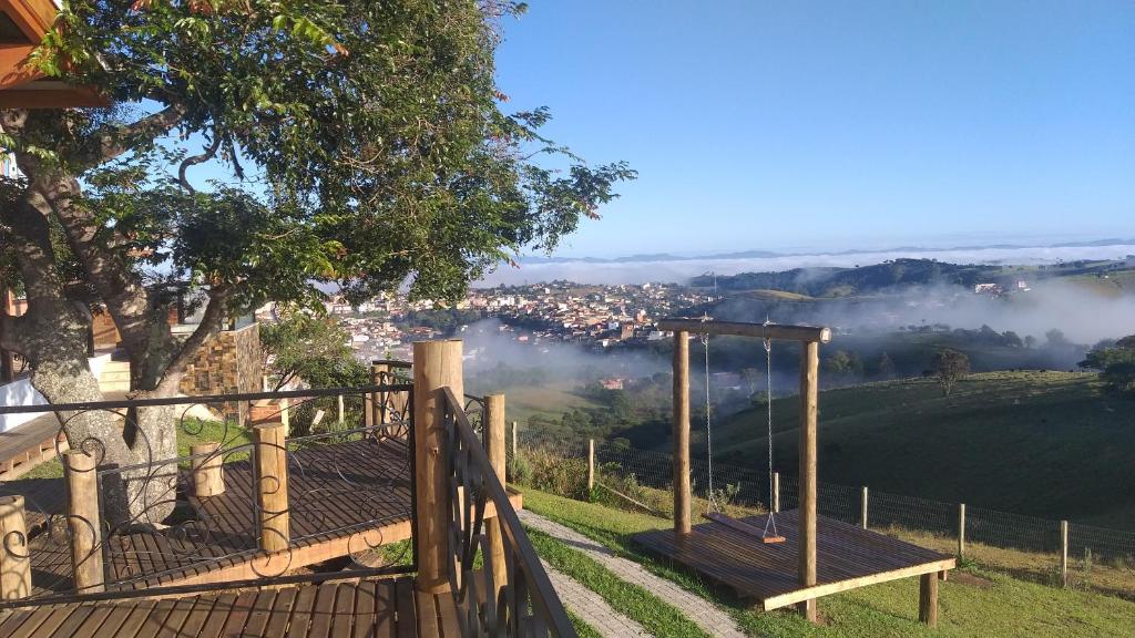 Naturlandskabet i nærheden af campingpladsen