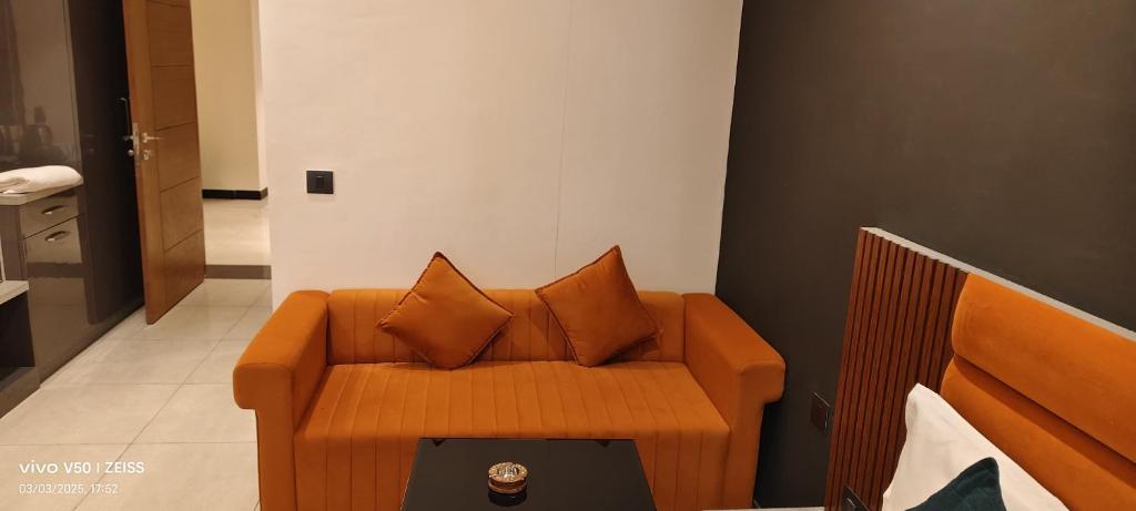Posezení v ubytování Hotel Maple Tree - Near Ekana Cricket stadium - Lucknow