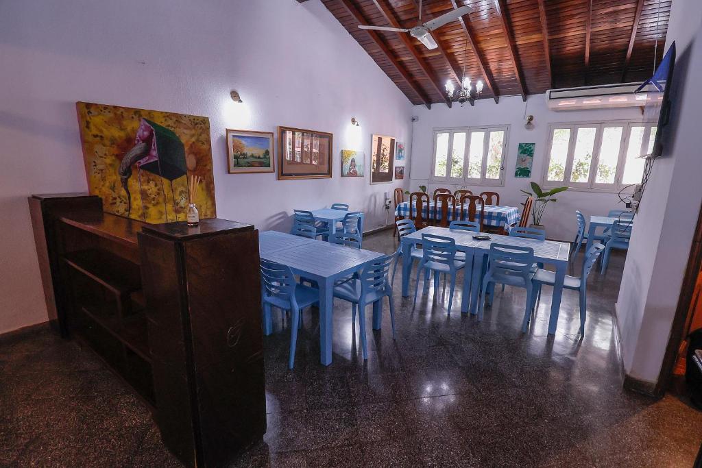 Ristorante o altro punto ristoro di Habitación privada con terraza y WiFi rápido en el centro