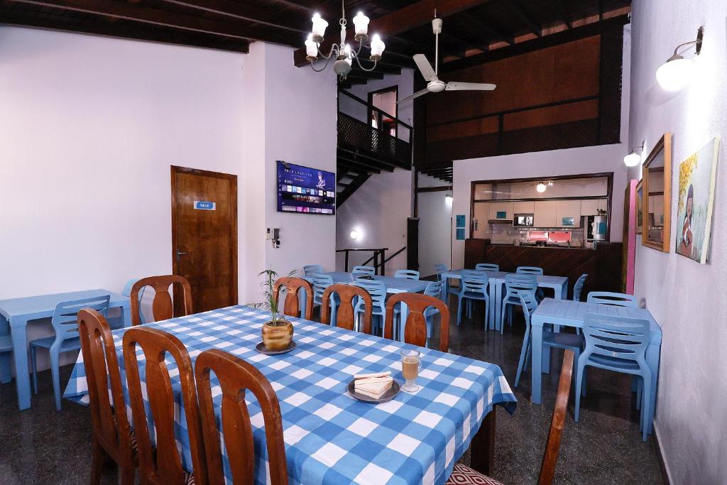 Ristorante o altro punto ristoro di Habitación privada con terraza y WiFi rápido en el centro