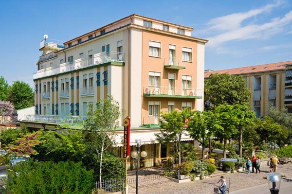 Budova, kde se hotel nachází