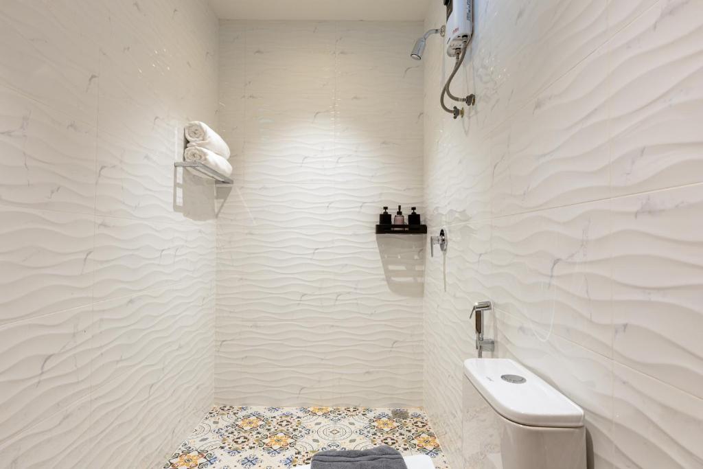 Twelve 8 Boutique House - Resim 8