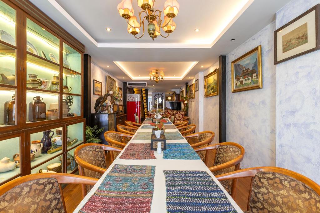 Twelve 8 Boutique House - Resim 37