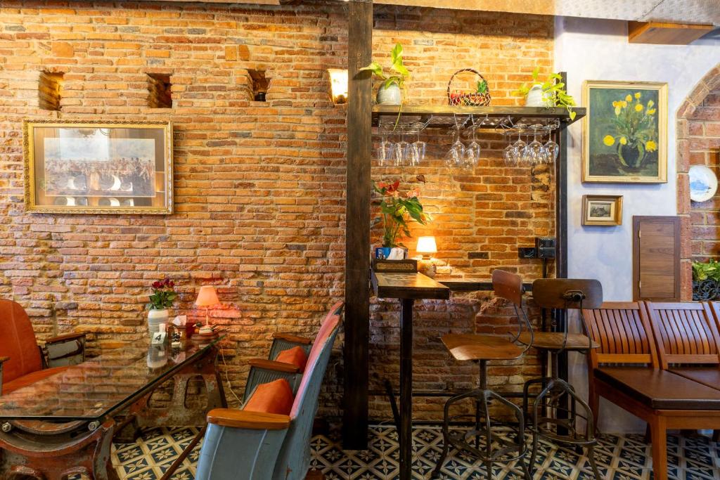 Twelve 8 Boutique House - Resim 40