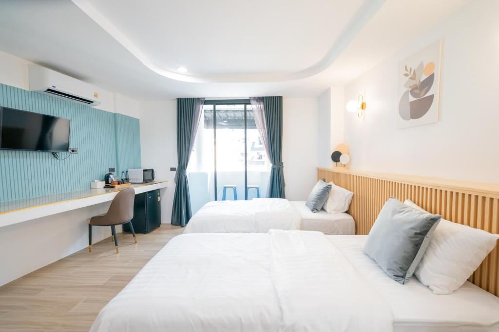 
R202 - Standard Twin with Patio
