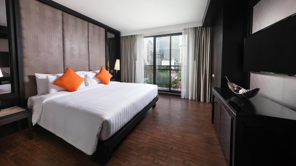 Mövenpick Hotel Sukhumvit 15 Bangkok - Executive Suite With Lounge Access