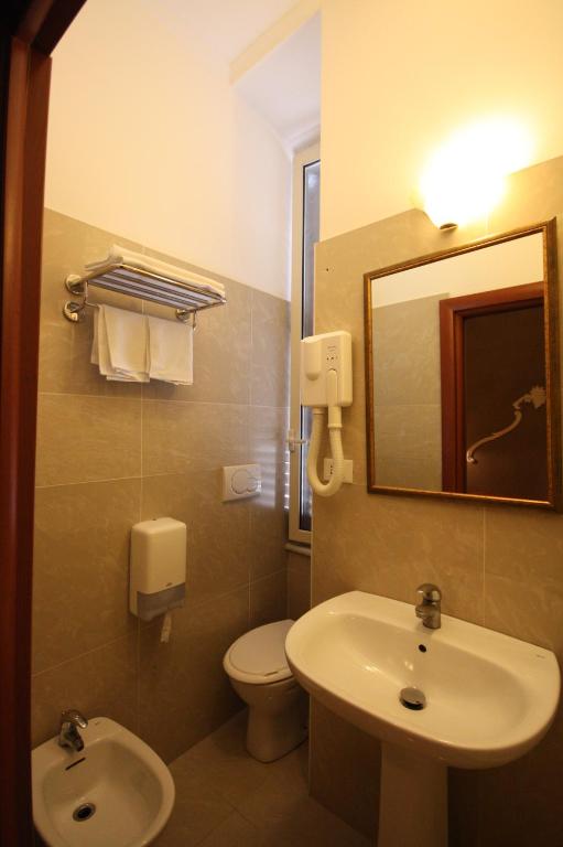 Hotel Cherubini - Resim 42