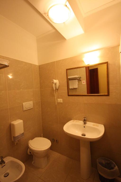 Hotel Cherubini - Resim 41