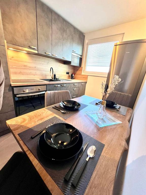 Kuchyň nebo kuchyňský kout v ubytování Apartman Aniko