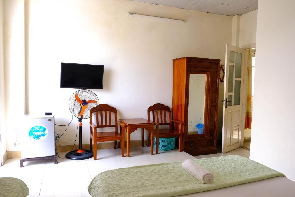 TV a/nebo společenská místnost v ubytování Lucky Hội an Hotel