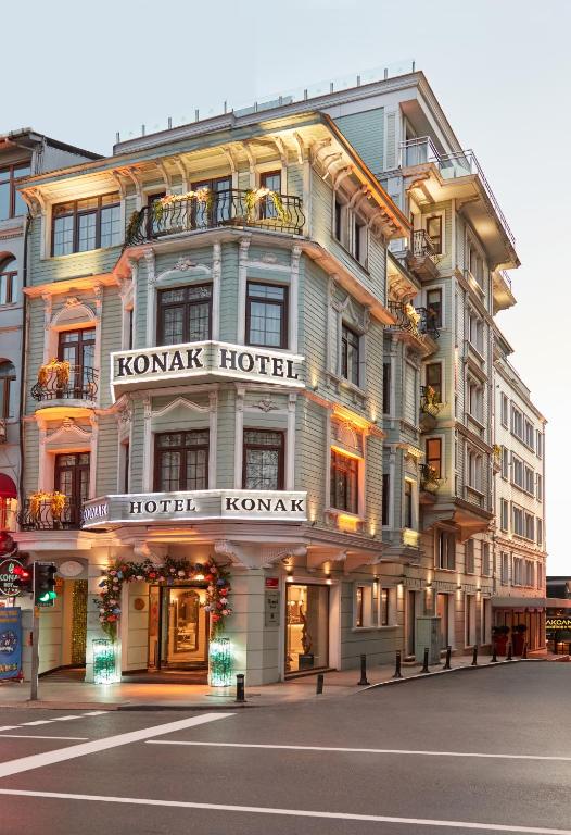 The building in which a szállodákat is located