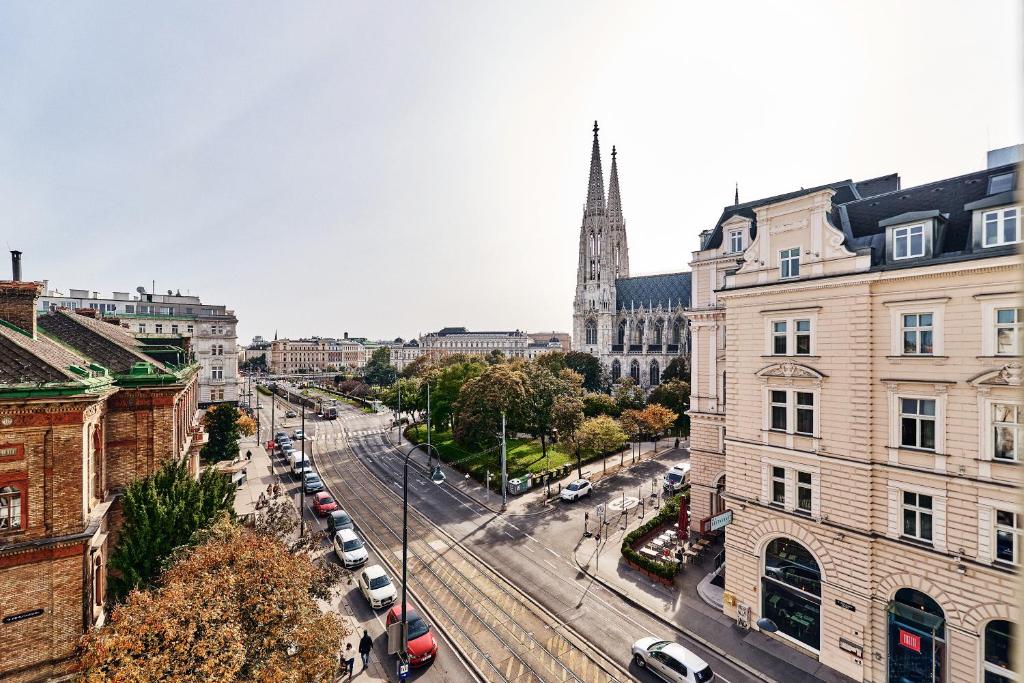 Nespecifikovaný výhled na destinaci Vídeň nebo výhled na město při pohledu z hotelu