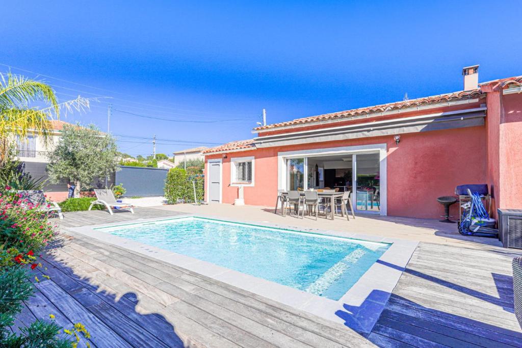 Photo de la galerie de l'établissement Superbe Villa Neuve - Piscine, à Cagnes-sur-Mer