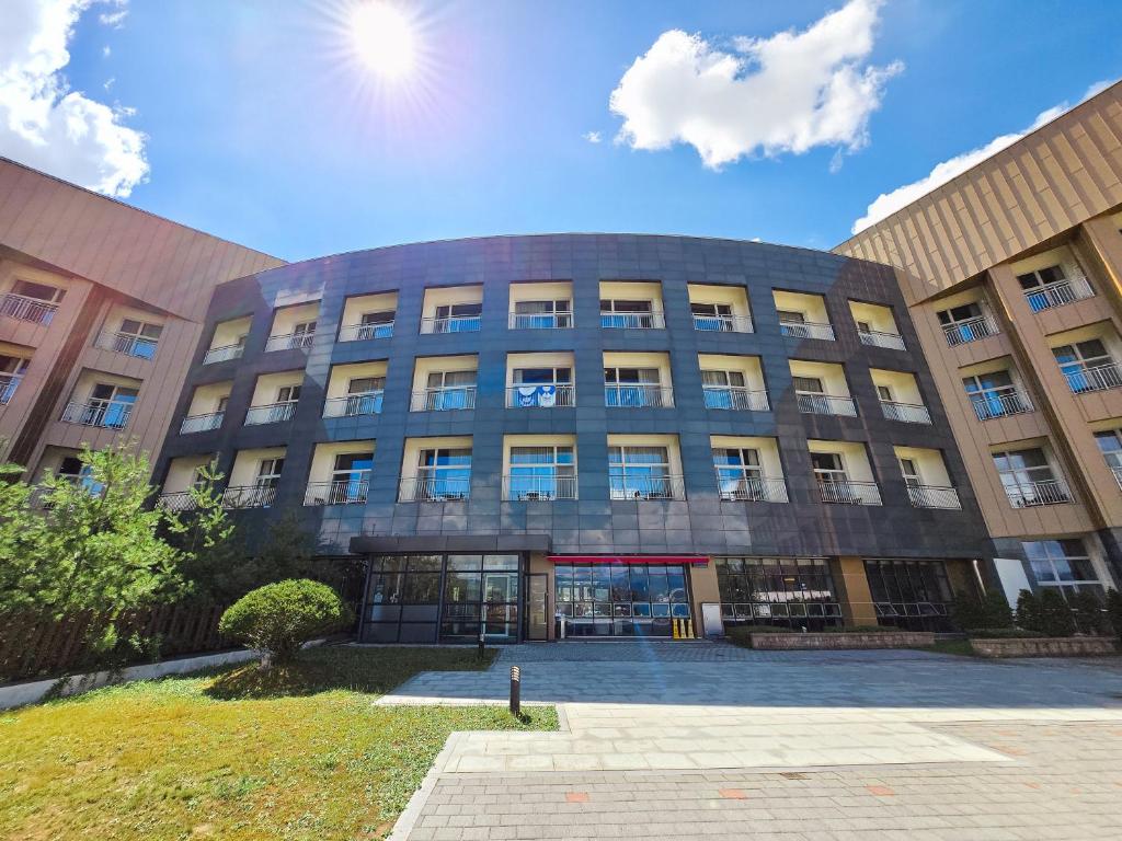Budova, kde se hotel nachází