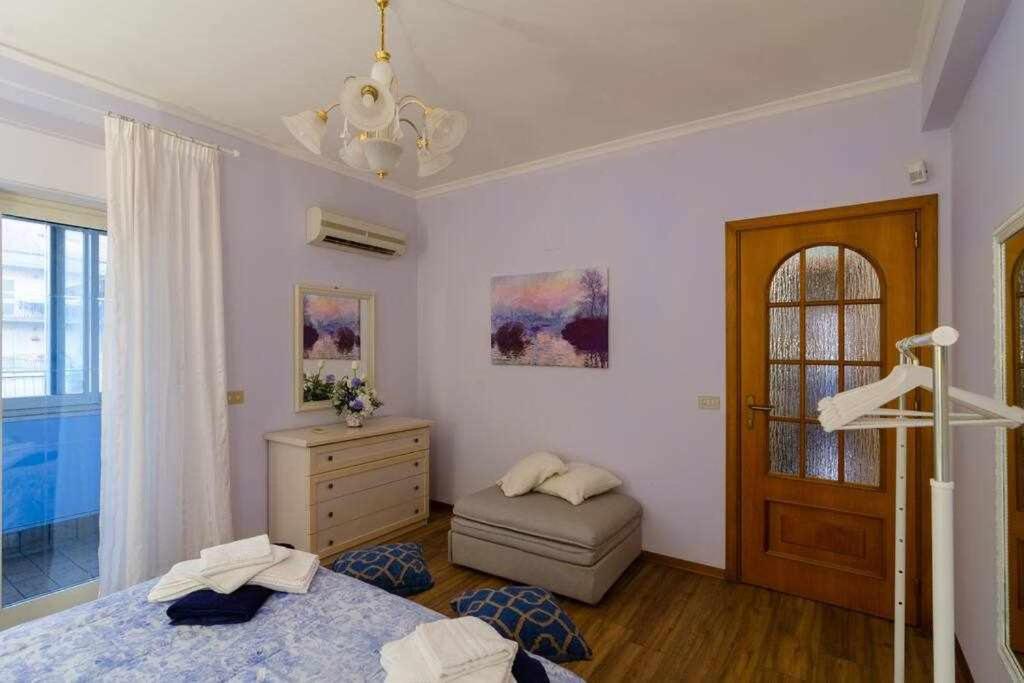 Postel nebo postele na pokoji v ubytování Mediterranean Charm villa con piscina al mare