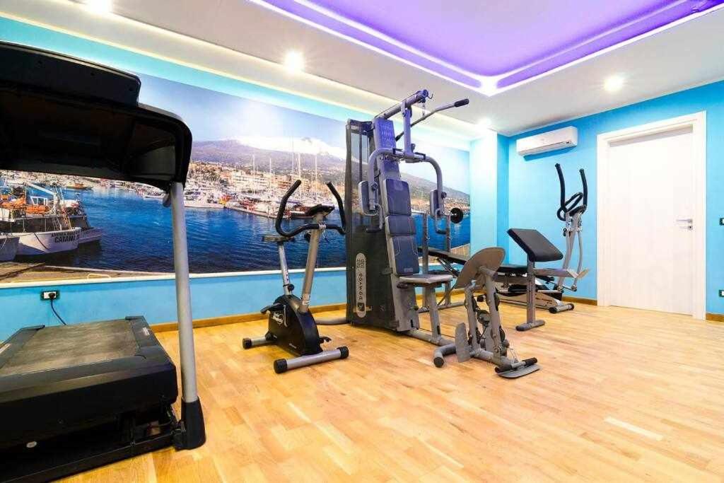 Fitness centrum a/nebo fitness zařízení v ubytování Mediterranean Charm villa con piscina al mare