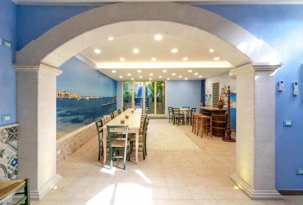 Posezení v ubytování Mediterranean Charm villa con piscina al mare