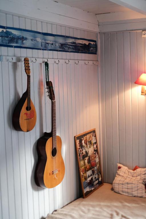 Postel nebo postele na pokoji v ubytování Stamsund Hostel