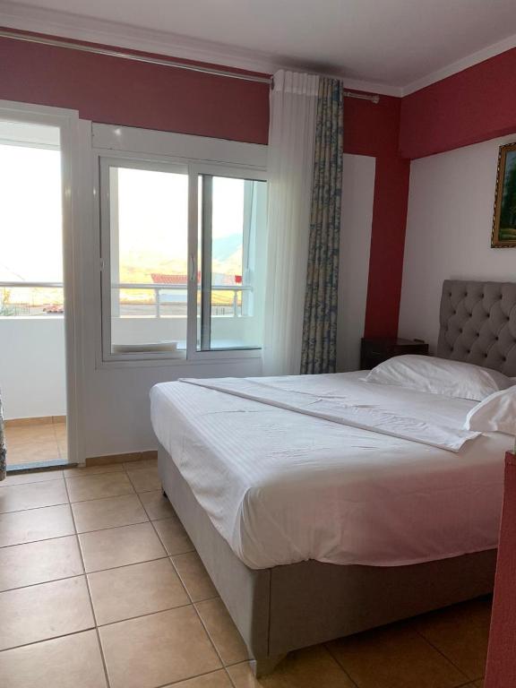 Zisi Rooms