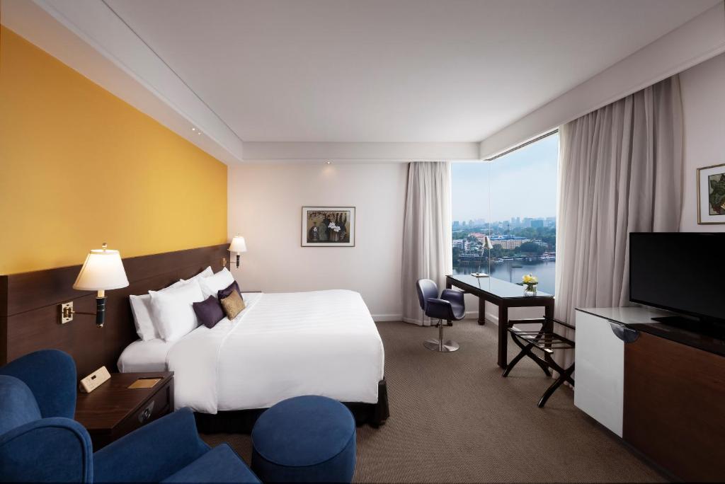 TV/trung tâm giải trí tại Pan Pacific Hanoi