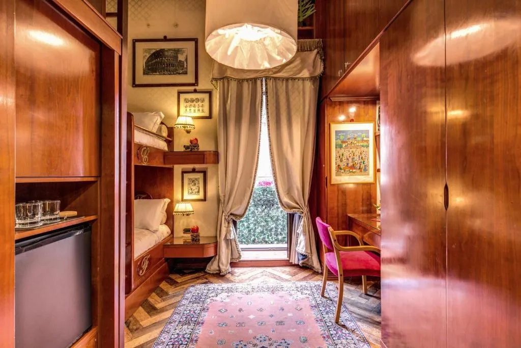 Suite Frattina 34, Roma, Italia