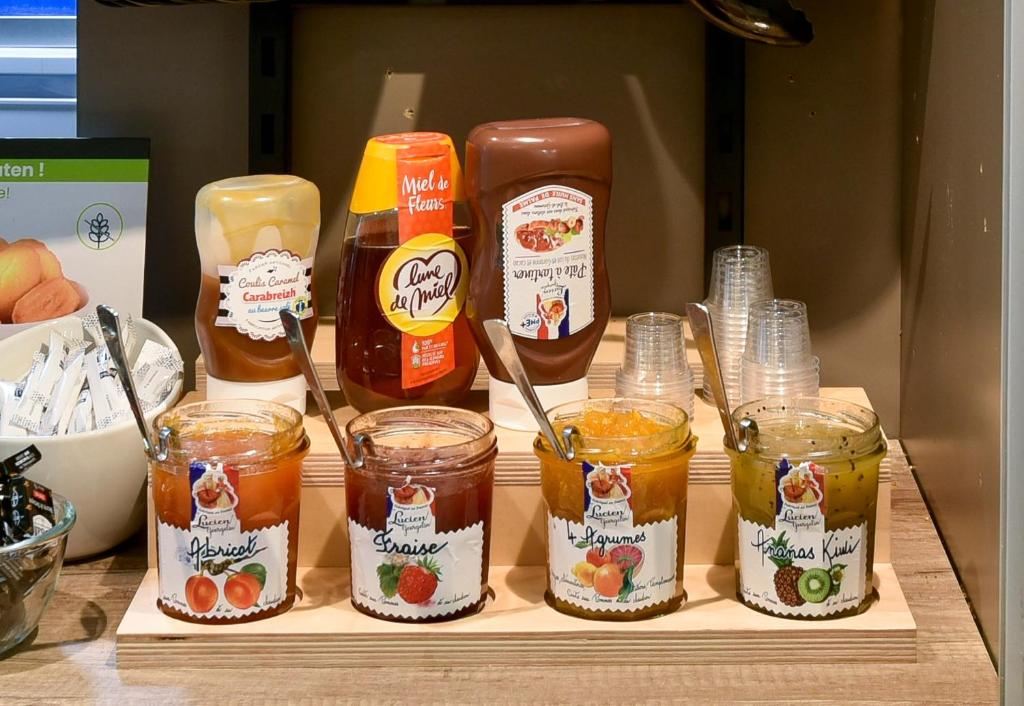 B&B HOTEL Toulouse Cité de l'Espace Mouchotte - Resim 39