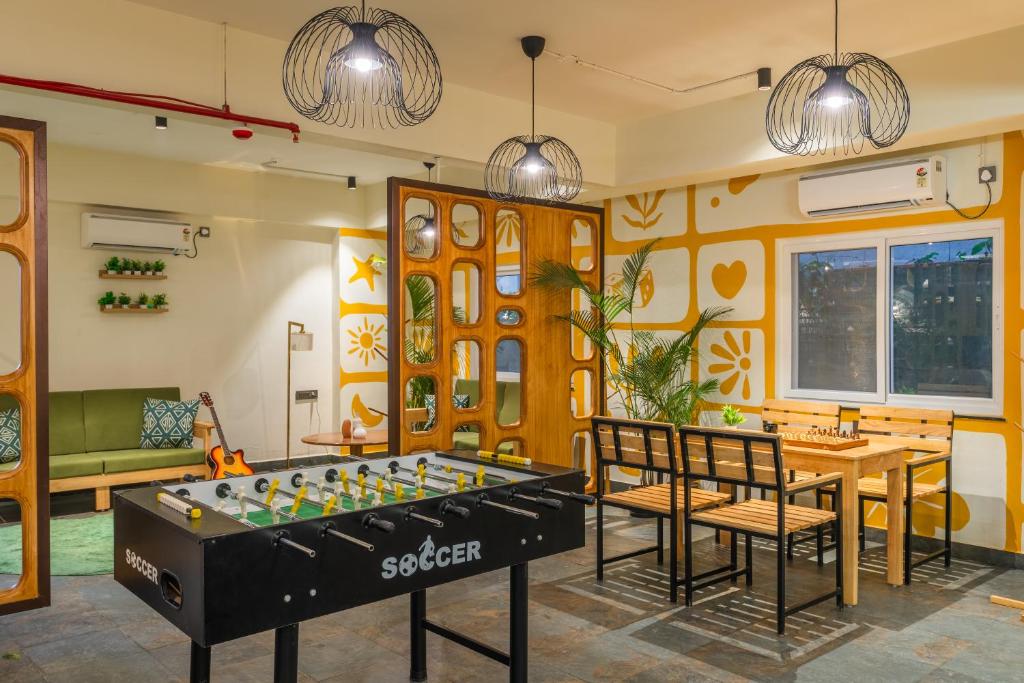 Posezení v ubytování The Hosteller Bangalore, Marathahalli