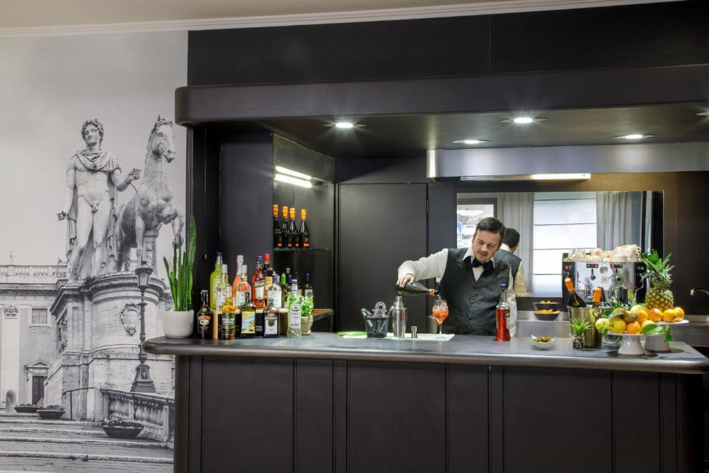 Hotel Marc'Aurelio - Resim 35