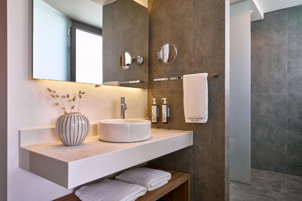 Lindos Grand Resort & Spa - Adults Only - 4