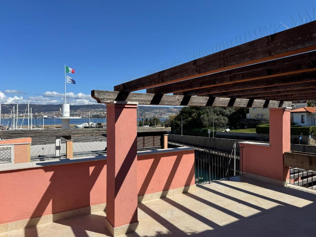 A balcony or terrace at Apartment Giulia