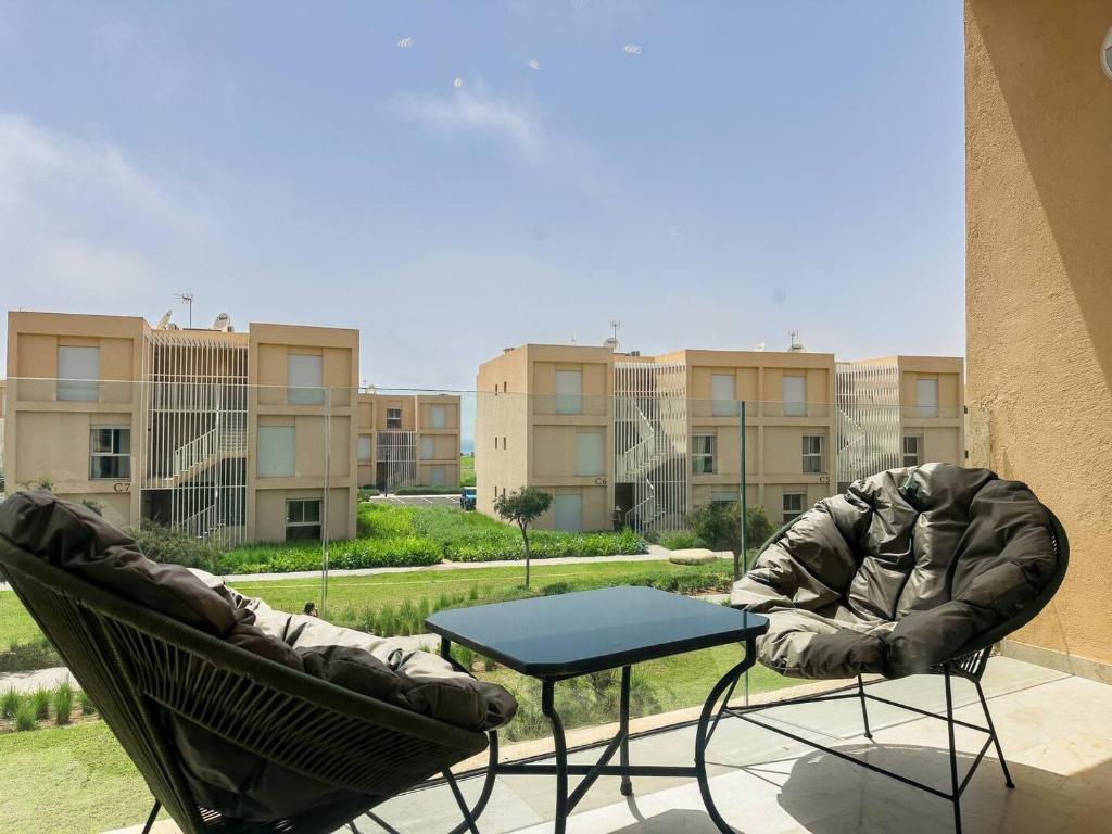 Posezení v ubytování Luxurious Loft, Pool View