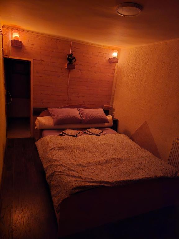 Postel nebo postele na pokoji v ubytování D-club