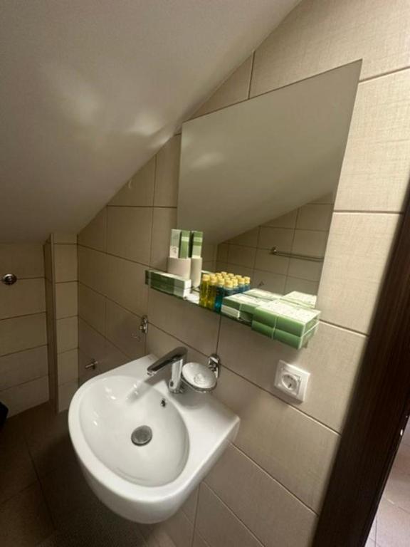 Koupelna v ubytování JP Motel Mali Pariz