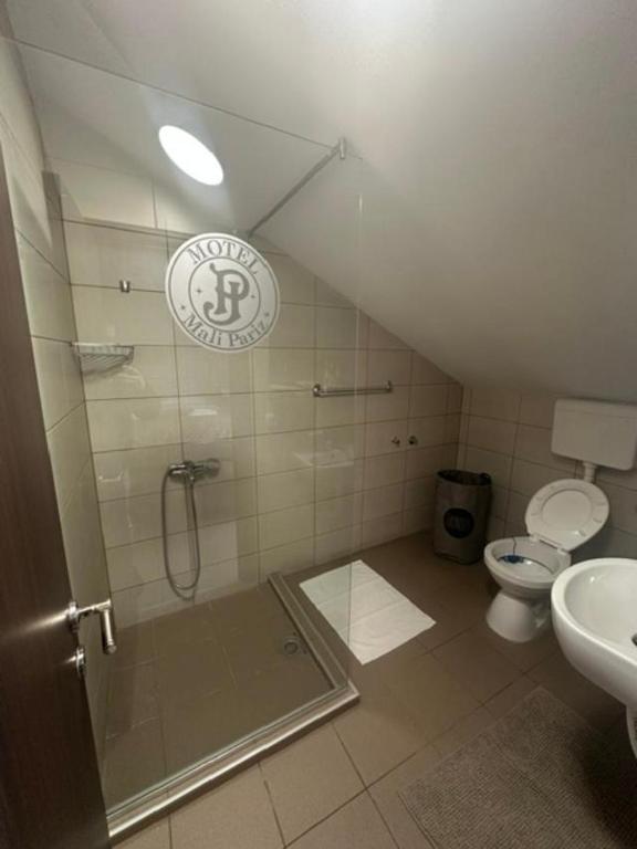 Koupelna v ubytování JP Motel Mali Pariz