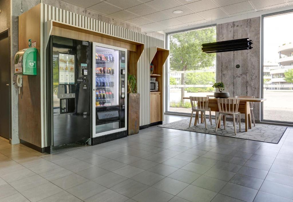 B&B HOTEL Reims Bezannes - Resim 38