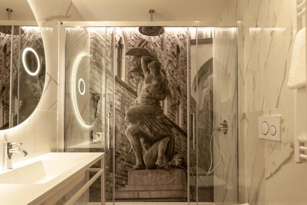 Hotel La Fortezza - Resim 6