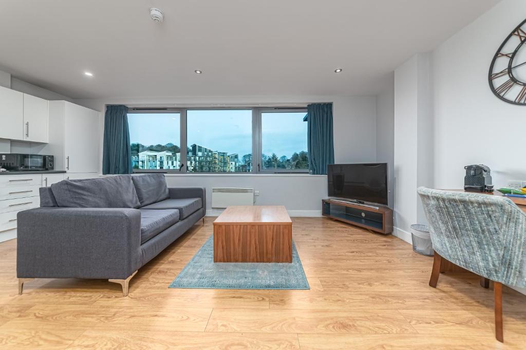 HQ Aparthotel Farnborough - 