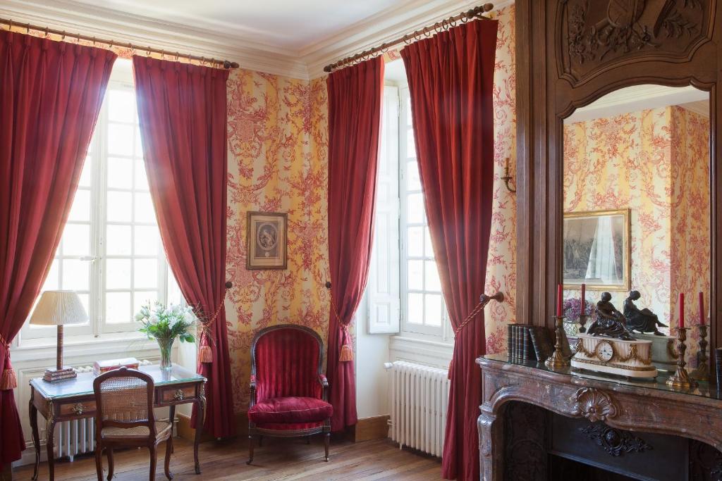Château-Hôtel de Bourron - Deluxe Double Room - Castle