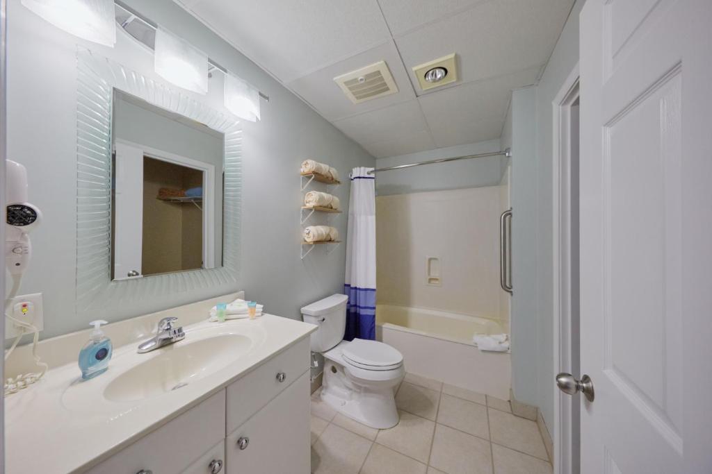 Palmetto Beachfront Hotel, a By The Sea Resort photo