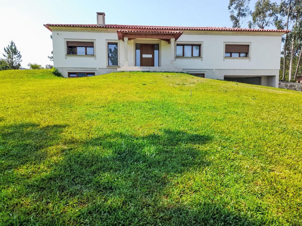 Κήπος έξω από το Holiday Home Quinta d'Azenha by Interhome