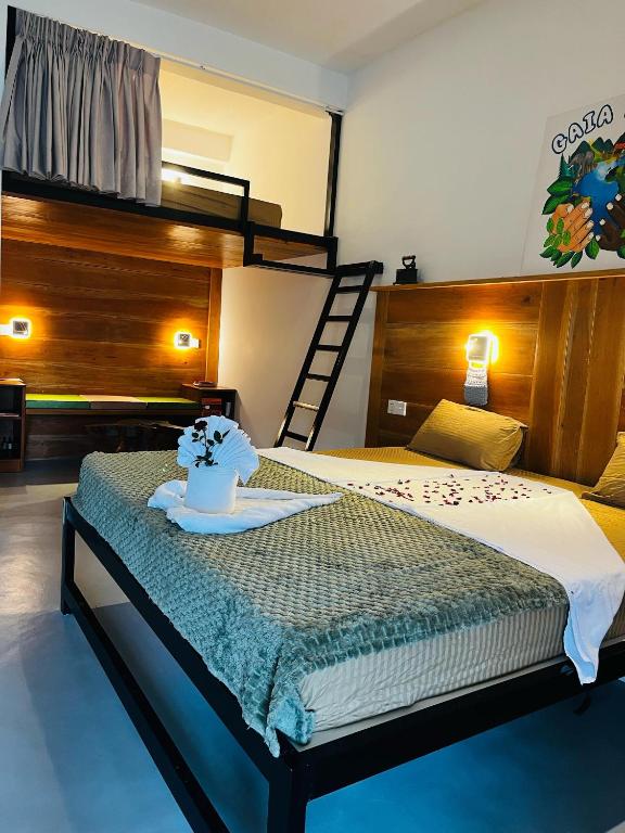 Postel nebo postele na pokoji v ubytování GAIA ELLA Ecolodge and Yoga Centre